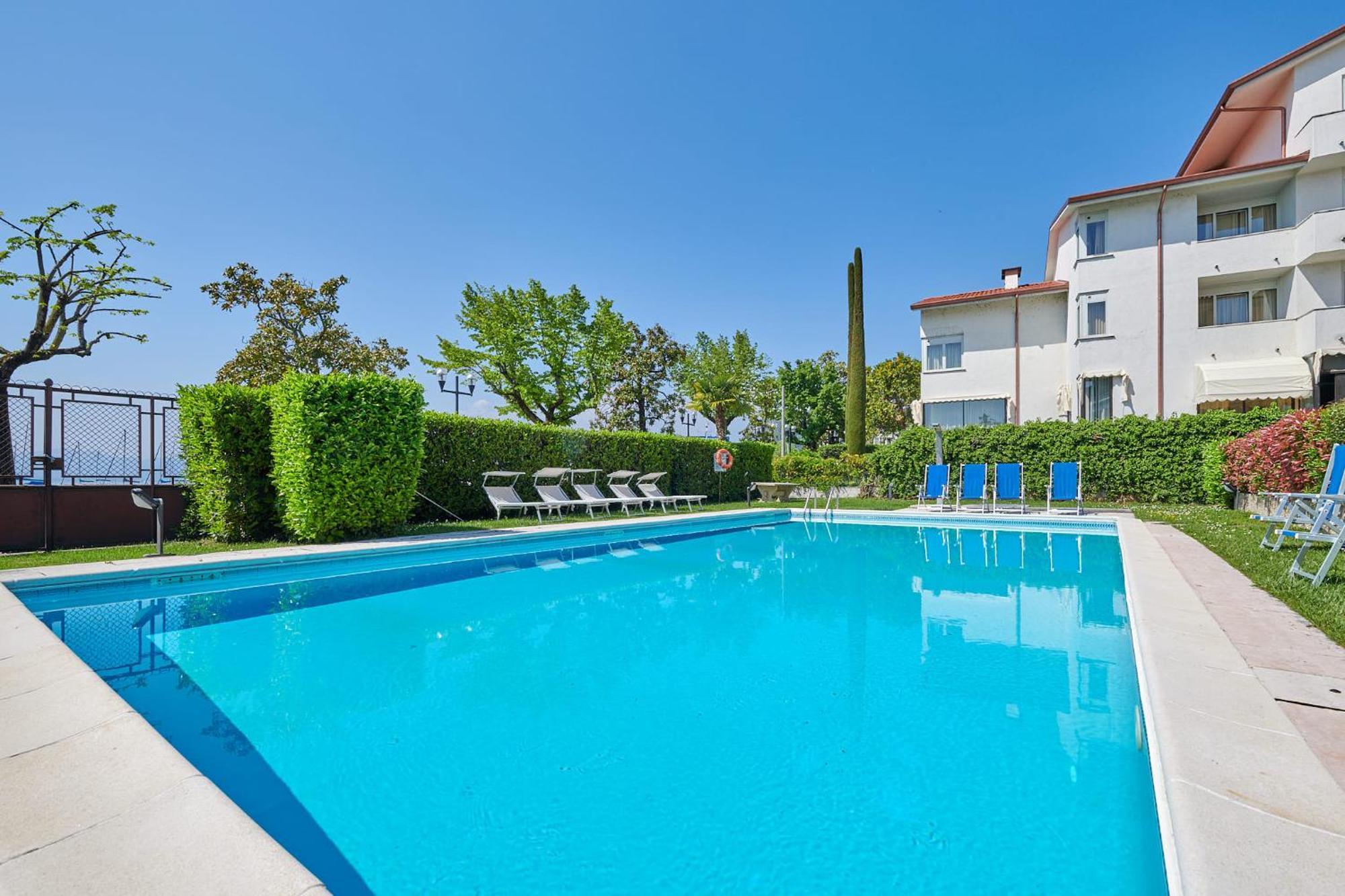 Apartments Rainer - Front Lake Bardolino Exterior foto